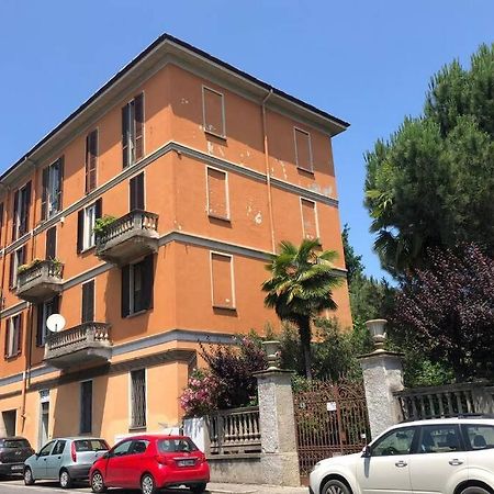 Mazzini Apartment Arona Dış mekan fotoğraf