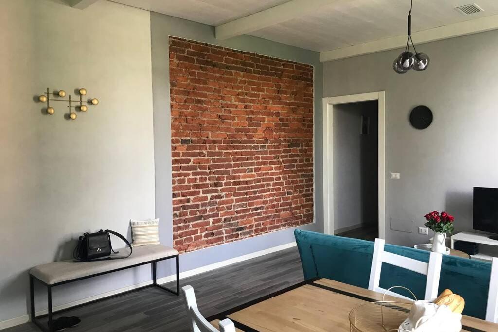 Mazzini Apartment Arona Dış mekan fotoğraf